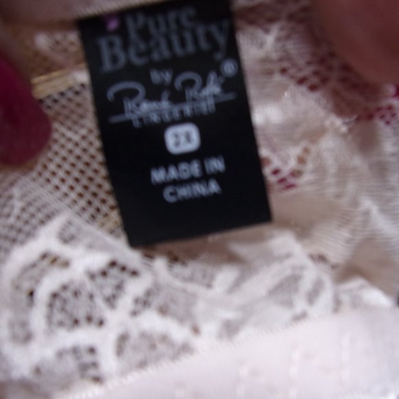 FREE W/BUNDLE Rene Rolf Front Hook Lace Bralette Blush Pink Sz 2X One Per Order - Picture 3 of 6